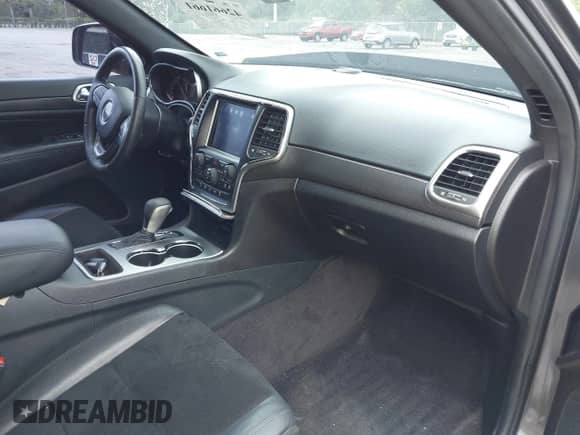 2018 Jeep Grand Cherokee Altitude z VIN 1C4RJEAG2JC428214, wystawiony jako IAAI lot #43081600 z przebiegiem 81 859 mil mil oraz . Historia ofert i sprzedaży dostępna na DreamBid. Obrazek 5.