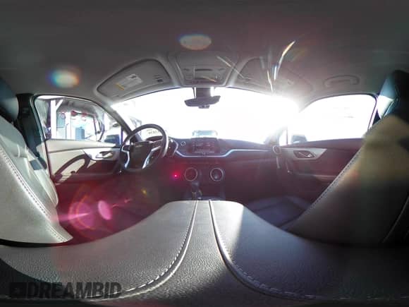 2020 Chevrolet Blazer LT с VIN 3GNKBJRS3LS705330, выставлен на аукционе IAAI как лот 41552838 с пробегом 57 598 миль миль и . История ставок и продаж доступна на DreamBid. Изображение 18.