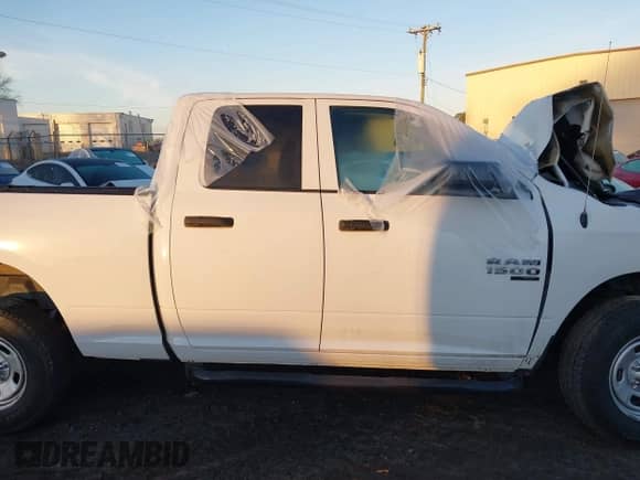 2019 Ram 1500 Express с VIN 1C6RR7FG3KS523263, выставлен на аукционе IAAI как лот 41452065 с пробегом Не указан миль и . История ставок и продаж доступна на DreamBid. Изображение 12.