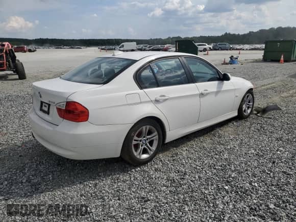 2008 BMW 3 Series 328i with VIN WBAVC53548FZ84714, listed as a Copart auction lot 80795725 with 221,365 mi miles and Salvage title. Bid and sale history available at DreamBid. Image 3.