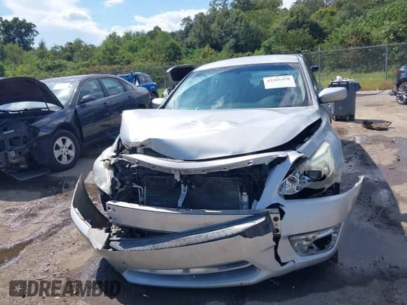 2015 Nissan Altima S z VIN 1N4AL3APXFN920440, wystawiony jako IAAI lot #43361458 z przebiegiem 141 794 mil mil oraz . Historia ofert i sprzedaży dostępna na DreamBid. Obrazek 12.