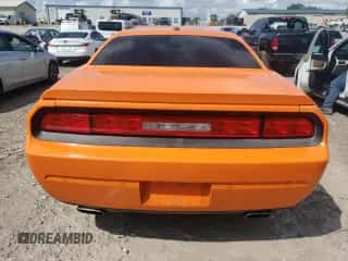 2014 Dodge Challenger R/T with VIN 2C3CDYBTXEH184958, listed as a Copart auction lot 83867315 with 91,228 mi miles and Salvage title. Bid and sale history available at DreamBid. Image 6.