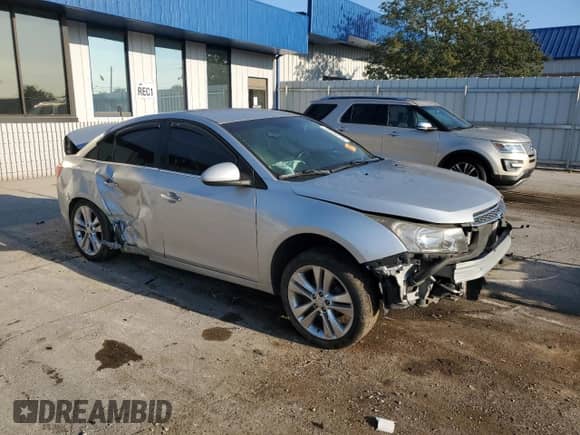 2011 Chevrolet Cruze LTZ z VIN 1G1PH5S91B7178776, wystawiony jako Copart lot #70820775 z przebiegiem 100 785 mil mil oraz Szkoda całkowita • Salvage title. Historia ofert i sprzedaży dostępna na DreamBid. Obrazek 4.