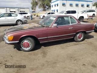 1972 Mercedes-Benz SL z VIN 10704412004829, wystawiony jako Copart lot #69239034 z przebiegiem 155 176 mil mil oraz Szkoda całkowita • Salvage title. Historia ofert i sprzedaży dostępna na DreamBid. Obrazek 1.