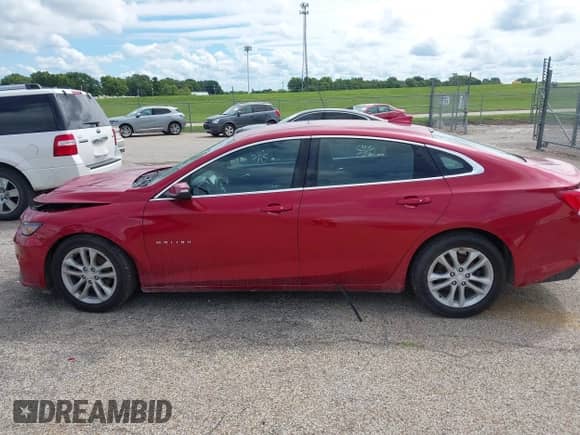 2016 Chevrolet Malibu LT z VIN 1G1ZE5ST7GF284191, wystawiony jako IAAI lot #43045450 z przebiegiem 175 533 mil mil oraz . Historia ofert i sprzedaży dostępna na DreamBid. Obrazek 14.