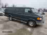 2000 Dodge Passenger z VIN 2B5WB35Z1YK130997, wystawiony jako Copart lot #44719265 z przebiegiem Nie podano mil oraz Szkoda całkowita • Salvage title. Historia ofert i sprzedaży dostępna na DreamBid. Obrazek 4.