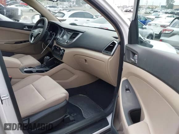 2017 Hyundai Tucson SE с VIN KM8J23A40HU465007, выставлен на аукционе IAAI как лот 43387901 с пробегом 33 410 миль миль и . История ставок и продаж доступна на DreamBid. Изображение 5.