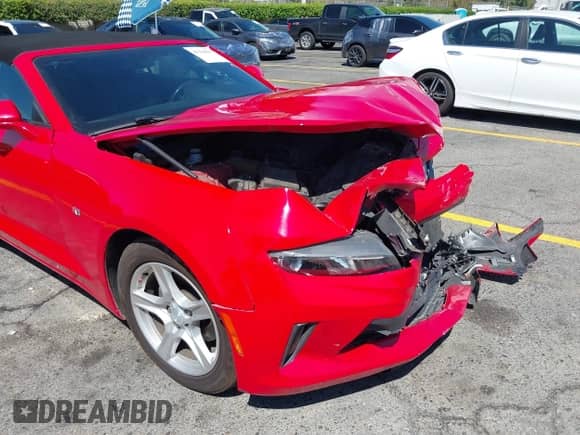 2018 Chevrolet Camaro 1LT с VIN 1G1FB3DX9J0119494, выставлен на аукционе IAAI как лот 43224617 с пробегом 115 310 миль миль и . История ставок и продаж доступна на DreamBid. Изображение 17.