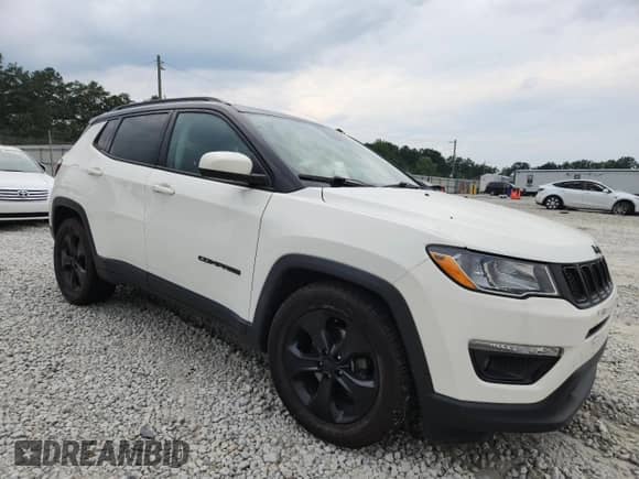 2021 Jeep Compass Latitude z VIN 3C4NJCBB1MT508005, wystawiony jako Copart lot #70726395 z przebiegiem 39 855 mil mil oraz Szkoda całkowita • Salvage title. Historia ofert i sprzedaży dostępna na DreamBid. Obrazek 4.