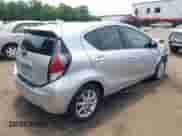 2015 Toyota Prius One z VIN JTDKDTB38F1582101, wystawiony jako IAAI lot #42429002 z przebiegiem 182 948 mil mil oraz . Historia ofert i sprzedaży dostępna na DreamBid. Obrazek 4.