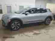 2025 Chevrolet Equinox EV LT1 w/PCY с VIN 3GN7DMRP0SS231896, выставлен на аукционе Copart как лот 69399525 с пробегом 2 324 миль миль и Чистый • Clean title. История ставок и продаж доступна на DreamBid. Изображение 1.