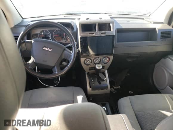 2007 Jeep Compass Sport with VIN 1J8FF47W47D136671, listed as a Copart auction lot 69504735 with Not provided miles and Salvage title. Bid and sale history available at DreamBid. Image 8.