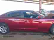 2019 Dodge Charger SXT z VIN 2C3CDXBG5KH745706, wystawiony jako IAAI lot #42609399 z przebiegiem 107 418 mil mil oraz . Historia ofert i sprzedaży dostępna na DreamBid. Obrazek 13.