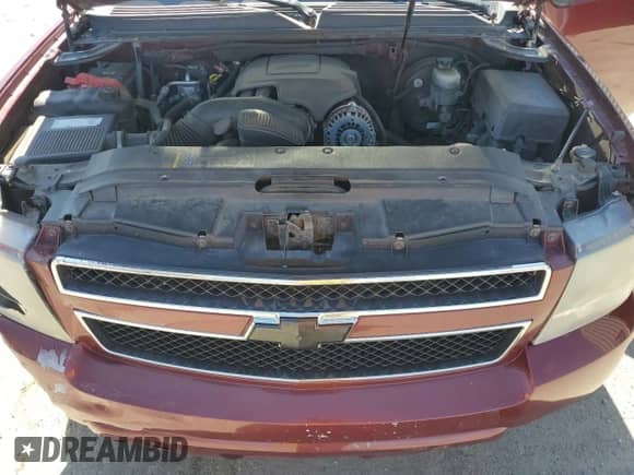 2008 Chevrolet Suburban LTZ z VIN 1GNFK16318R145378, wystawiony jako Copart lot #64331275 z przebiegiem 263 307 mil mil oraz Szkoda całkowita • Salvage title. Historia ofert i sprzedaży dostępna na DreamBid. Obrazek 12.