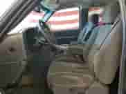 2005 Chevrolet Silverado 1500 Z71 z VIN 2GCEK19B051178951, wystawiony jako Copart lot #84414315 z przebiegiem 179 984 mil mil oraz Czysty tytuł • Clean title. Historia ofert i sprzedaży dostępna na DreamBid. Obrazek 7.