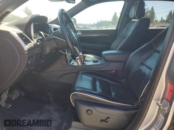 2015 Jeep Grand Cherokee High Altitude z VIN 1C4RJFCM0FC759812, wystawiony jako Copart lot #66554755 z przebiegiem 120 321 mil mil oraz Szkoda całkowita • Salvage title. Historia ofert i sprzedaży dostępna na DreamBid. Obrazek 7.