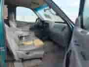 1997 Ford F-150 XL z VIN 1FTEX17L1VNB11979, wystawiony jako IAAI lot #43384566 z przebiegiem 202 543 mil mil oraz . Historia ofert i sprzedaży dostępna na DreamBid. Obrazek 5.