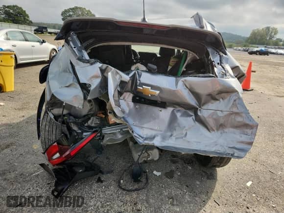 2024 Chevrolet Trax LT with VIN KL77LHE26RC129321, listed as a Copart auction lot 81609585 with 45,622 mi miles and Non repairable. Bid and sale history available at DreamBid. Image 6.
