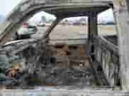 1998 GMC Sierra 1500 z VIN 1GTEC14W8WZ535356, wystawiony jako Copart lot #85422894 z przebiegiem Nie podano mil oraz Nie do naprawy • Non repairable. Historia ofert i sprzedaży dostępna na DreamBid. Obrazek 7.