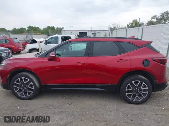 2024 Chevrolet Blazer RS с VIN 3GNKBKRS4RS130895, выставлен на аукционе IAAI как лот 43099168 с пробегом 11 630 миль миль и . История ставок и продаж доступна на DreamBid. Изображение 14.