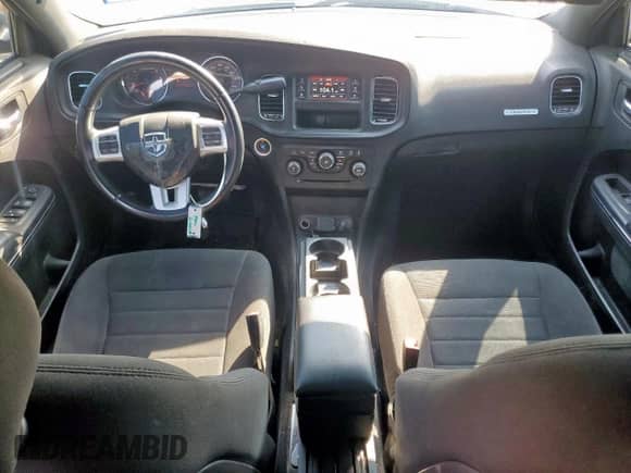 2013 Dodge Charger Police z VIN 2C3CDXAT9DH593379, wystawiony jako Copart lot #85201785 z przebiegiem 175 266 mil mil oraz Czysty tytuł • Clean title. Historia ofert i sprzedaży dostępna na DreamBid. Obrazek 8.