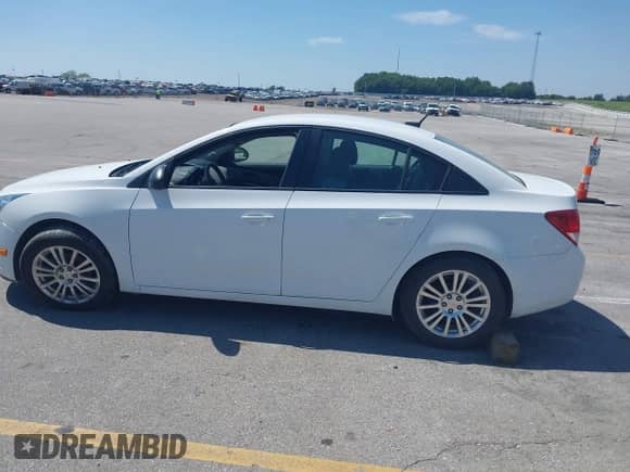 2014 Chevrolet Cruze LS with VIN 1G1PA5SH5E7181440, listed as a IAAI auction lot 42979140 with 94,939 mi miles and . Bid and sale history available at DreamBid. Image 14.