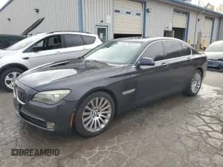 2010 BMW 7 Series 750i with VIN WBAKA8C54ACY35513, listed as a Copart auction lot 90472315 with 166,573 mi miles and Clean title. Bid and sale history available at DreamBid. Image 1.