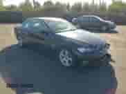 2008 BMW 3 Series 328i z VIN WBAWR33588P153122, wystawiony jako Copart lot #86115625 z przebiegiem 119 648 mil mil oraz Szkoda całkowita • Salvage title. Historia ofert i sprzedaży dostępna na DreamBid. Obrazek 13.