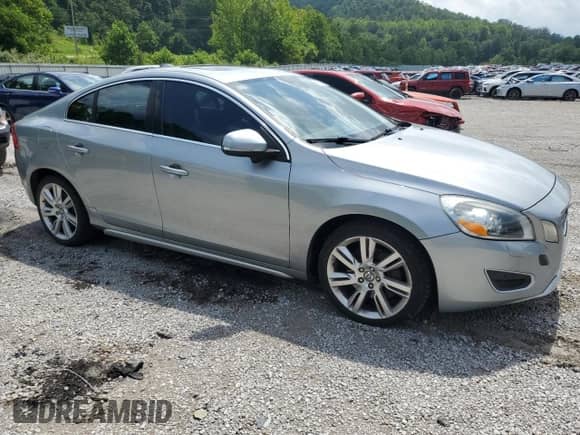 2012 Volvo S60 T6 с VIN YV1902FH5C2041050, выставлен на аукционе Copart как лот 65511865 с пробегом 129 206 миль миль и Чистый • Clean title. История ставок и продаж доступна на DreamBid. Изображение 4.