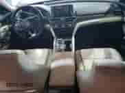 2019 Honda Accord Touring z VIN 1HGCV3F91KA003994, wystawiony jako Copart lot #86547165 z przebiegiem 218 554 mil mil oraz Szkoda całkowita • Salvage title. Historia ofert i sprzedaży dostępna na DreamBid. Obrazek 8.