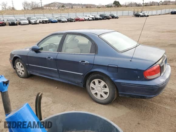 2004 Hyundai Sonata z VIN KMHWF25S44A077187, wystawiony jako Copart lot #47595755 z przebiegiem 285 876 mil mil oraz Nie do naprawy • Non repairable. Historia ofert i sprzedaży dostępna na DreamBid. Obrazek 2.