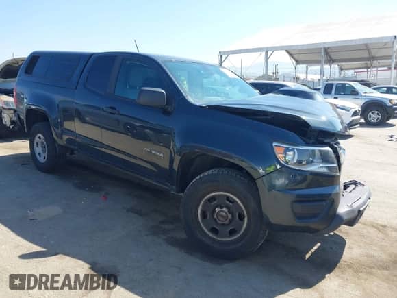 2018 Chevrolet Colorado 2WD Work Truck z VIN 1GCHSBENXJ1194805, wystawiony jako IAAI lot #42131902 z przebiegiem 109 328 mil mil oraz . Historia ofert i sprzedaży dostępna na DreamBid. Obrazek 1.