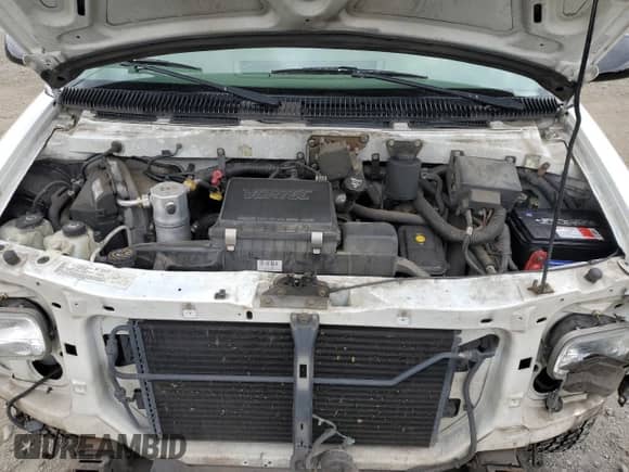 2005 Chevrolet Astro Cargo с VIN 1GCDM19X55B122358, выставлен на аукционе Copart как лот 86123825 с пробегом 71 717 миль миль и Списание • Salvage title. История ставок и продаж доступна на DreamBid. Изображение 12.