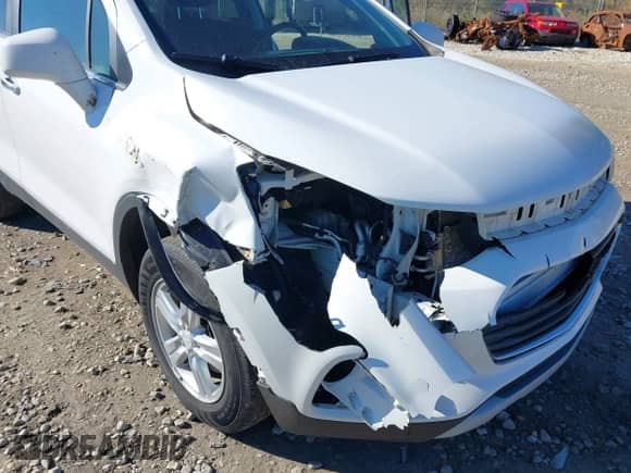 2020 Chevrolet Trax LT z VIN KL7CJPSB1LB033273, wystawiony jako IAAI lot #43371397 z przebiegiem 88 303 mil mil oraz . Historia ofert i sprzedaży dostępna na DreamBid. Obrazek 6.