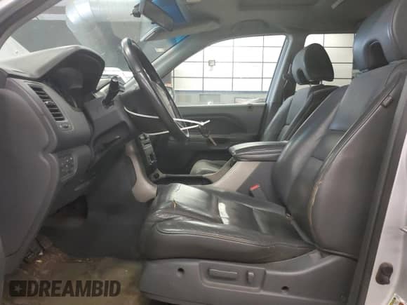 2006 Honda Pilot EX-L с VIN 5FNYF18676B014150, выставлен на аукционе Copart как лот 69805545 с пробегом 238 647 миль миль и Чистый • Clean title. История ставок и продаж доступна на DreamBid. Изображение 7.