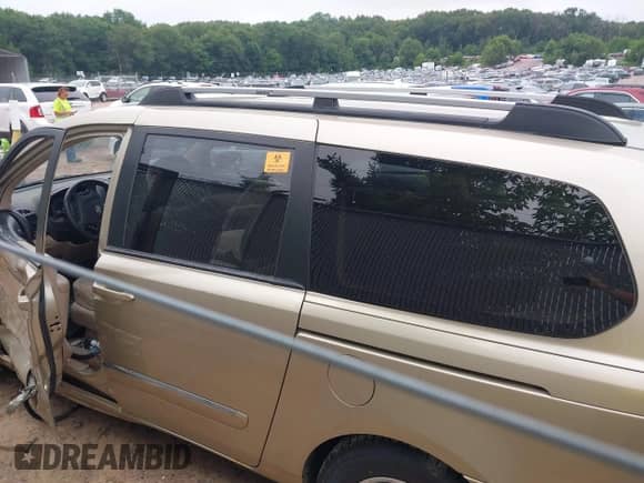 2008 Hyundai Entourage GLS with VIN KNDMC233686047181, listed as a IAAI auction lot 42691101 with 224,101 mi miles and . Bid and sale history available at DreamBid. Image 14.