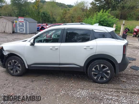 2025 Nissan Kicks SV with VIN 3N8AP6CBXSL300400, listed as a IAAI auction lot 43267461 with 4,367 mi miles and . Bid and sale history available at DreamBid. Image 14.