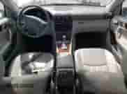 2006 Mercedes-Benz C 230 Sport с VIN WDBRF56H06F751393, выставлен на аукционе Copart как лот 54270575 с пробегом 156 391 миль миль и Списание • Salvage title. История ставок и продаж доступна на DreamBid. Изображение 8.