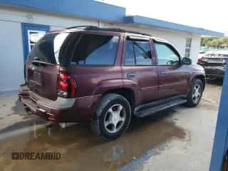 2007 Chevrolet TrailBlazer LS z VIN 1GNDS13S672303904, wystawiony jako Copart lot #84057835 z przebiegiem 90 550 mil mil oraz Czysty tytuł • Clean title. Historia ofert i sprzedaży dostępna na DreamBid. Obrazek 3.