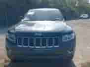 2014 Jeep Grand Cherokee Laredo z VIN 1C4RJFAGXEC255361, wystawiony jako IAAI lot #43383183 z przebiegiem 227 059 mil mil oraz . Historia ofert i sprzedaży dostępna na DreamBid. Obrazek 6.