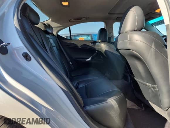 2009 Lexus IS 250 z VIN JTHCK262995028745, wystawiony jako Copart lot #85564805 z przebiegiem 152 742 mil mil oraz Szkoda całkowita • Salvage title. Historia ofert i sprzedaży dostępna na DreamBid. Obrazek 10.