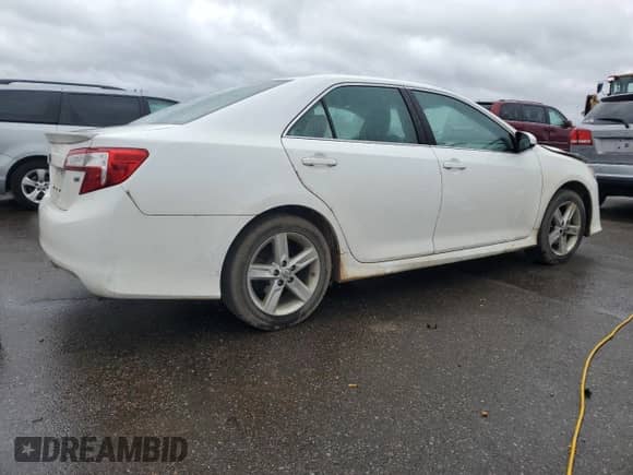 2014 Toyota Camry SE Sport с VIN 4T1BF1FK7EU376292, выставлен на аукционе Copart как лот 86543415 с пробегом 230 502 миль миль и Списание • Salvage title. История ставок и продаж доступна на DreamBid. Изображение 3.