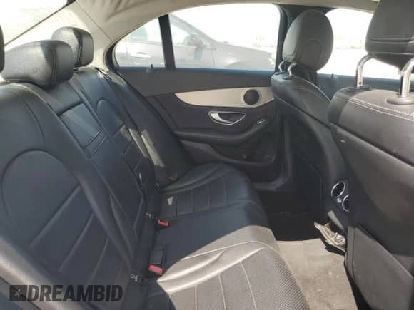 2015 Mercedes-Benz C 300 z VIN 55SWF4JB6FU070479, wystawiony jako Copart lot #87196955 z przebiegiem 98 702 mil mil oraz Szkoda całkowita • Salvage title. Historia ofert i sprzedaży dostępna na DreamBid. Obrazek 10.