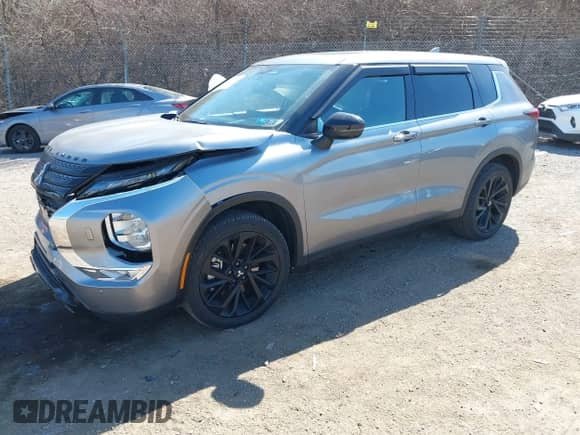 2023 Mitsubishi Outlander SEL z VIN JA4J4VA80PZ014751, wystawiony jako IAAI lot #41773106 z przebiegiem 20 980 mil mil oraz . Historia ofert i sprzedaży dostępna na DreamBid. Obrazek 18.