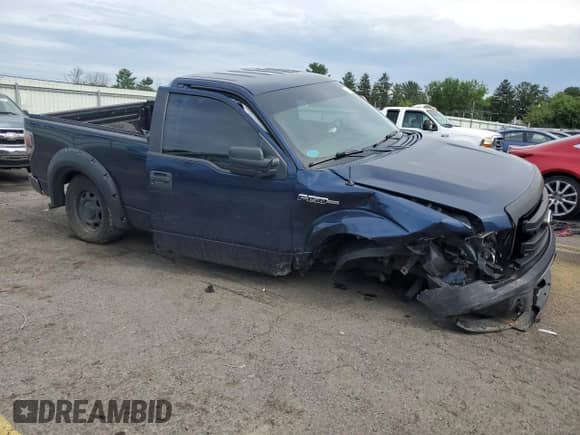 2014 Ford F-150 XL z VIN 1FTMF1CM7EFB66024, wystawiony jako Copart lot #64667934 z przebiegiem 127 418 mil mil oraz Szkoda całkowita • Salvage title. Historia ofert i sprzedaży dostępna na DreamBid. Obrazek 4.