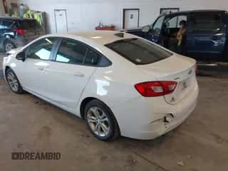 2019 Chevrolet Cruze LS с VIN 1G1BC5SM3K7125638, выставлен на аукционе IAAI как лот 43324933 с пробегом 175 189 миль миль и . История ставок и продаж доступна на DreamBid. Изображение 3.