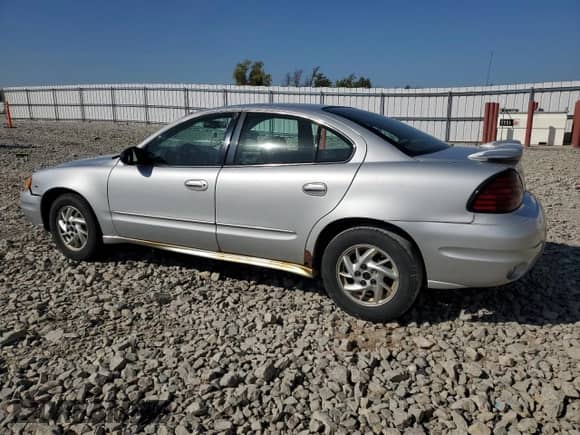 2004 Pontiac Grand Am SE1 с VIN 1G2NF52E14C220041, выставлен на аукционе Copart как лот 81936815 с пробегом 172 999 миль миль и Чистый • Clean title. История ставок и продаж доступна на DreamBid. Изображение 2.