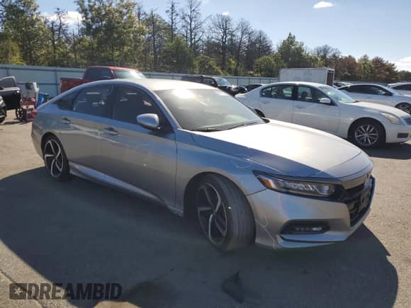 2019 Honda Accord Sport z VIN 1HGCV1F35KA101832, wystawiony jako Copart lot #84017565 z przebiegiem 61 862 mil mil oraz Szkoda całkowita • Salvage title. Historia ofert i sprzedaży dostępna na DreamBid. Obrazek 4.