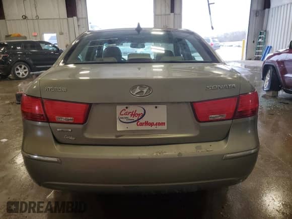 2010 Hyundai Sonata SE с VIN 5NPEU4AC8AH627530, выставлен на аукционе Copart как лот 51762365 с пробегом 191 011 миль миль и На запчасти • Non repairable. История ставок и продаж доступна на DreamBid. Изображение 6.