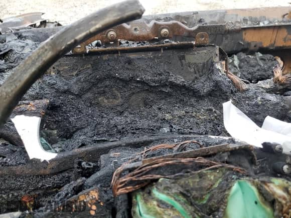 2014 Hyundai Equus Ultimate с VIN KMHGH4JHXEU075190, выставлен на аукционе Copart как лот 73736694 с пробегом Не указан миль и На запчасти • Non repairable. История ставок и продаж доступна на DreamBid. Изображение 9.